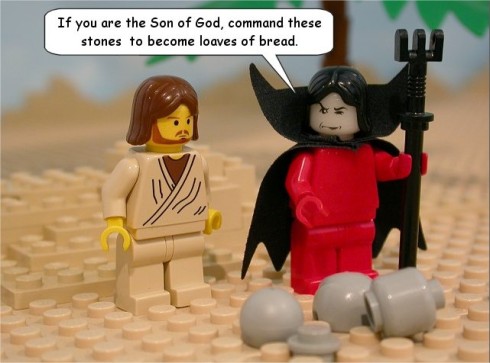 Jesus é tentado por satanás no deserto